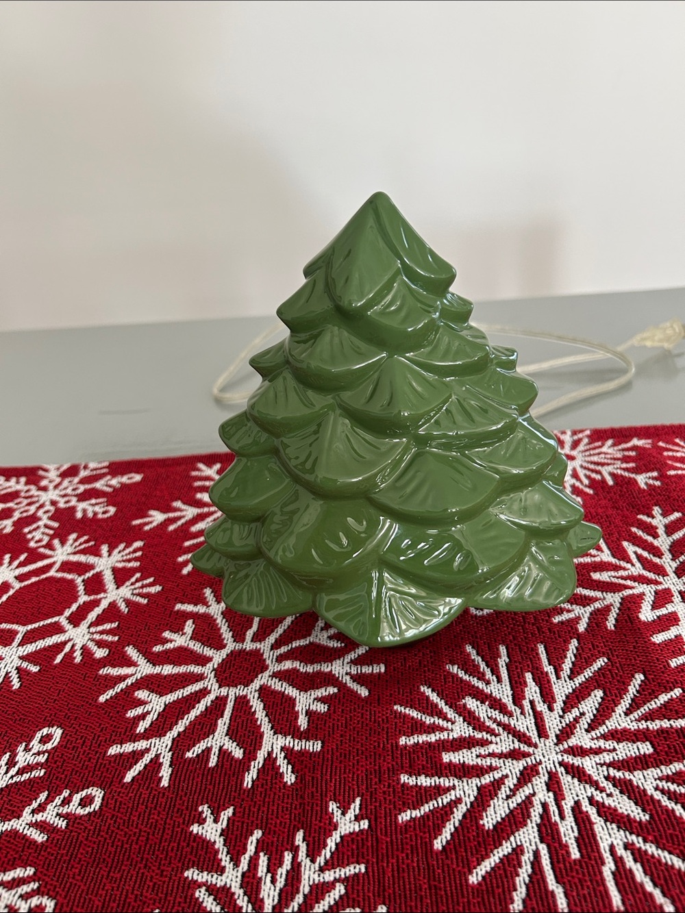 Yankee Candle Christmas Tree Holiday wax warmer